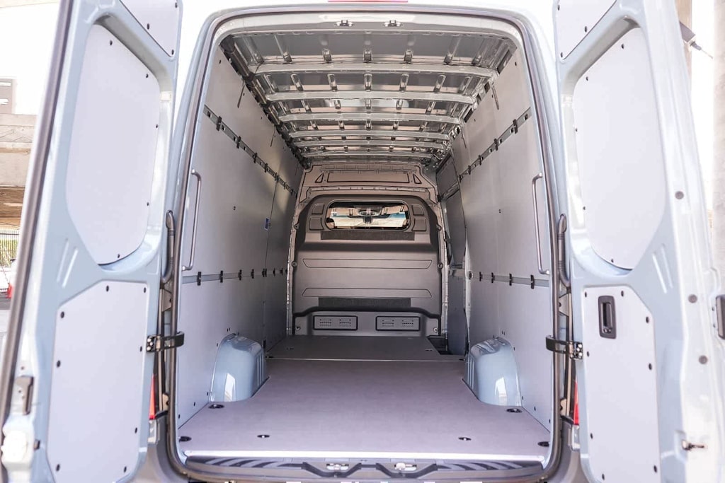 Thumbnail: 2026 Mercedes-Benz Sprinter - 35