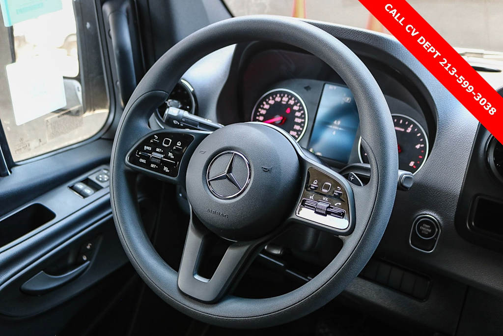 2024 Mercedes-Benz Sprinter 2500 8