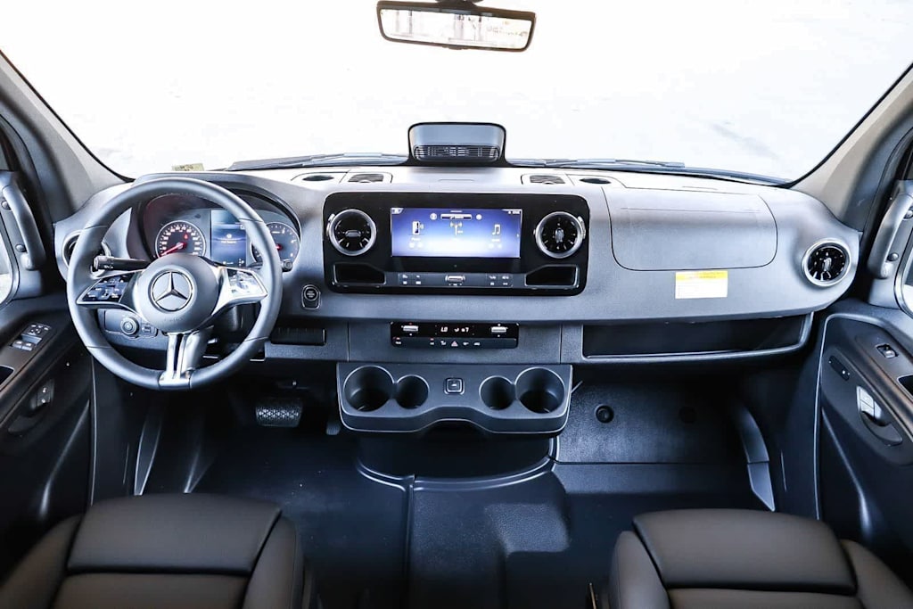 Thumbnail: 2026 Mercedes-Benz Sprinter - 2