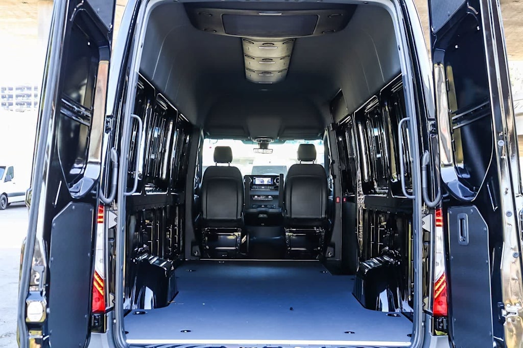 Thumbnail: 2026 Mercedes-Benz Sprinter - 11