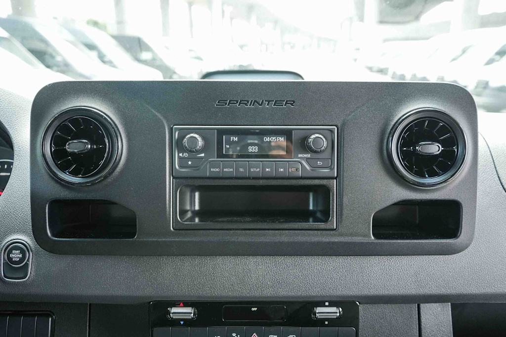 Thumbnail: 2026 Mercedes-Benz Sprinter - 11