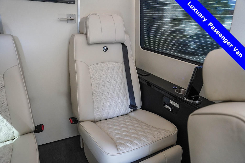 2024 Mercedes-Benz Sprinter 2500 69