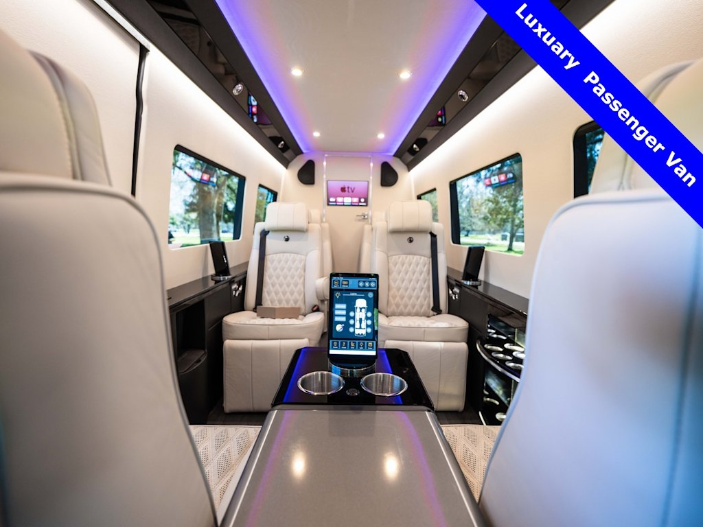 2024 Mercedes-Benz Sprinter 2500 64