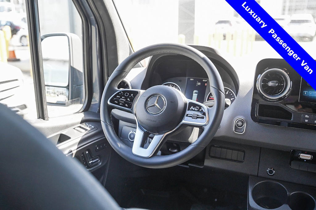 2024 Mercedes-Benz Sprinter 2500 14