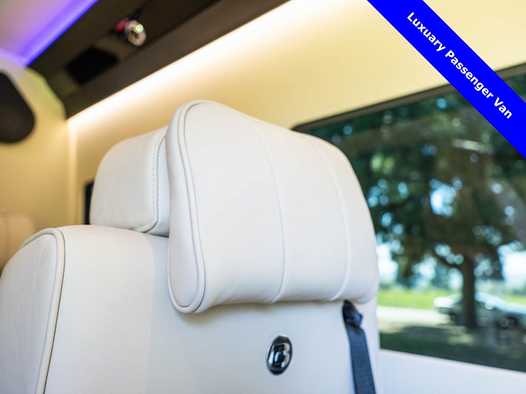 Thumbnail: 2024 Mercedes-Benz Sprinter - 62