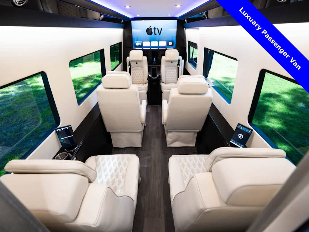 Thumbnail: 2024 Mercedes-Benz Sprinter - 9