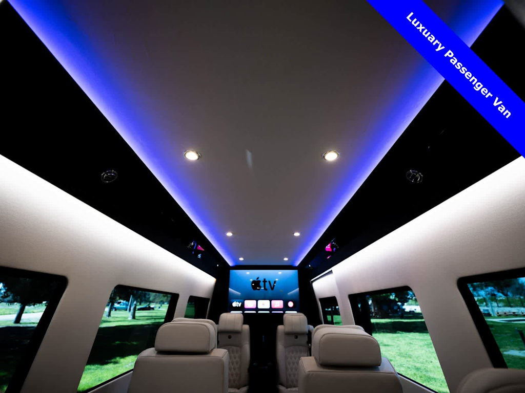 Thumbnail: 2024 Mercedes-Benz Sprinter - 21