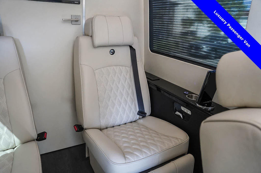 Thumbnail: 2024 Mercedes-Benz Sprinter - 70