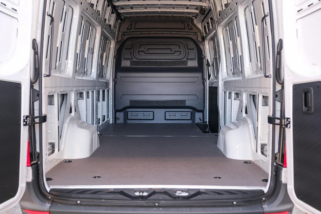 Thumbnail: 2025 Mercedes-Benz eSprinter - 30