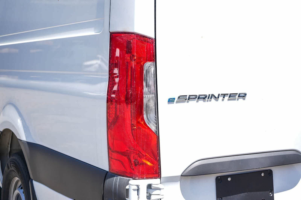 Thumbnail: 2025 Mercedes-Benz eSprinter - 6
