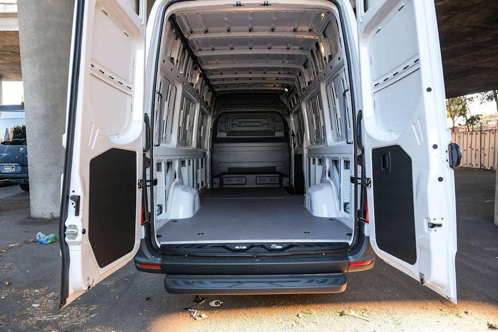 Thumbnail: 2025 Mercedes-Benz eSprinter - 10