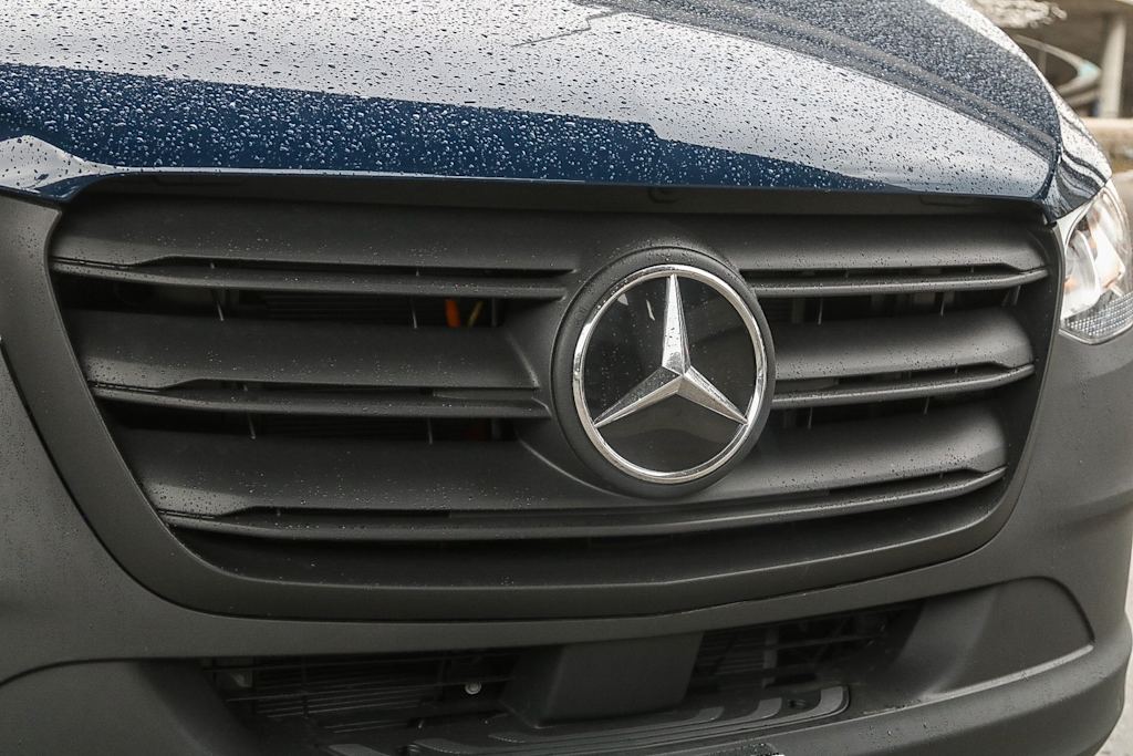 Thumbnail: 2025 Mercedes-Benz eSprinter - 17