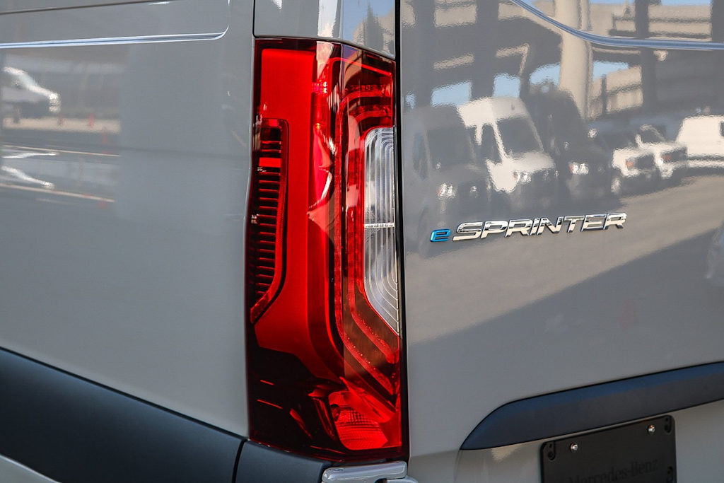 Thumbnail: 2024 Mercedes-Benz eSprinter - 18