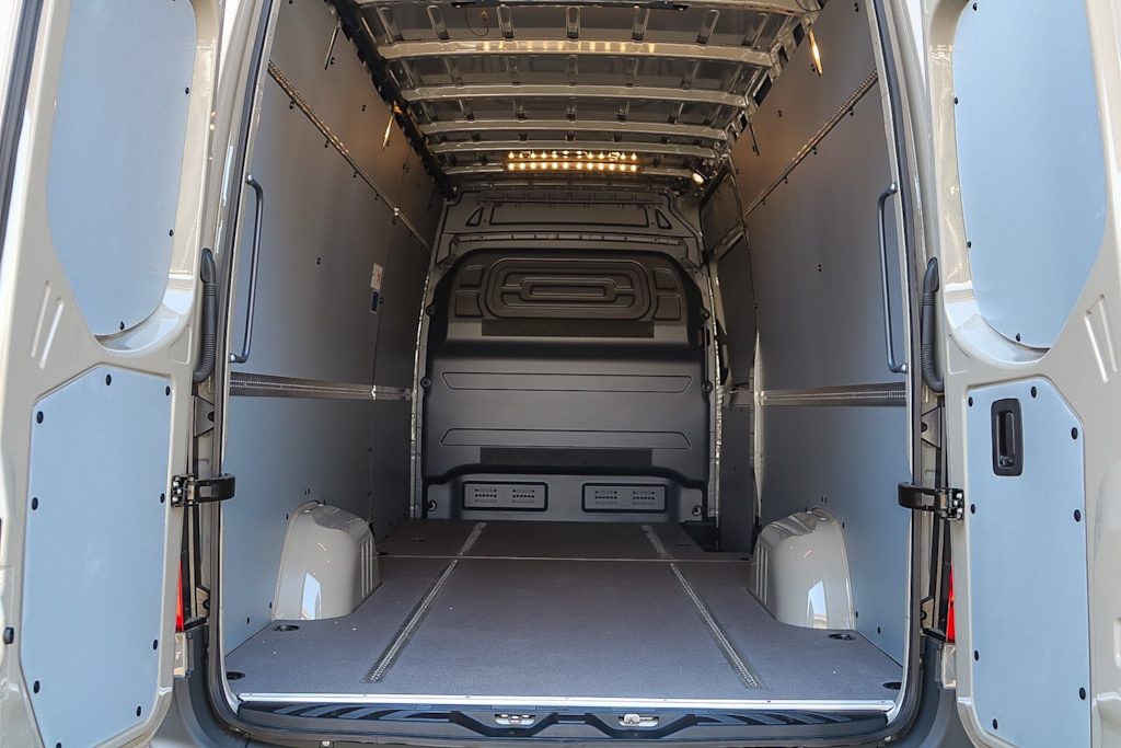 Thumbnail: 2024 Mercedes-Benz eSprinter - 11