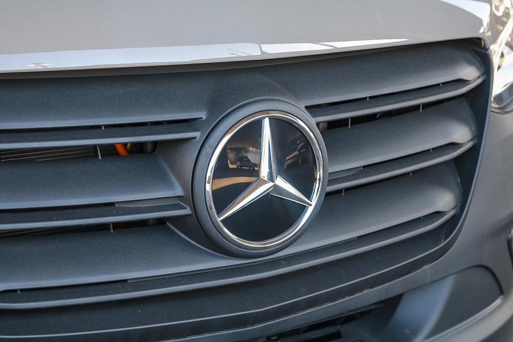 Thumbnail: 2024 Mercedes-Benz eSprinter - 5