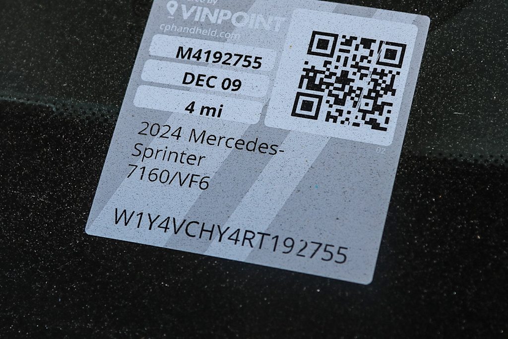 Thumbnail: 2024 Mercedes-Benz eSprinter - 14