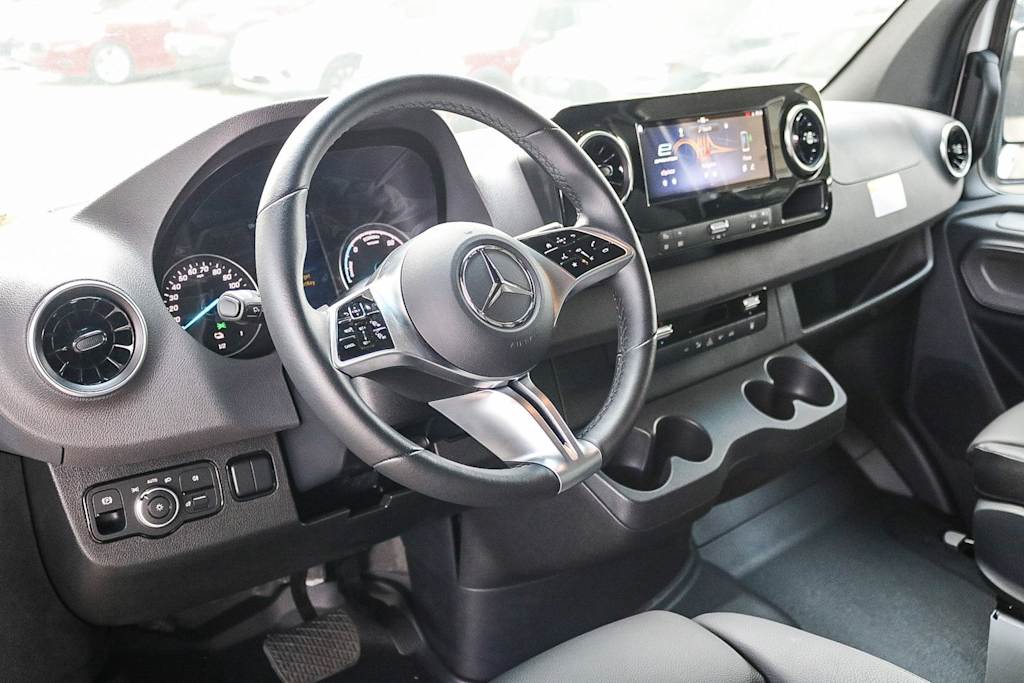 Thumbnail: 2024 Mercedes-Benz eSprinter - 2