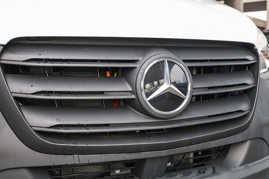 Thumbnail: 2024 Mercedes-Benz eSprinter - 6