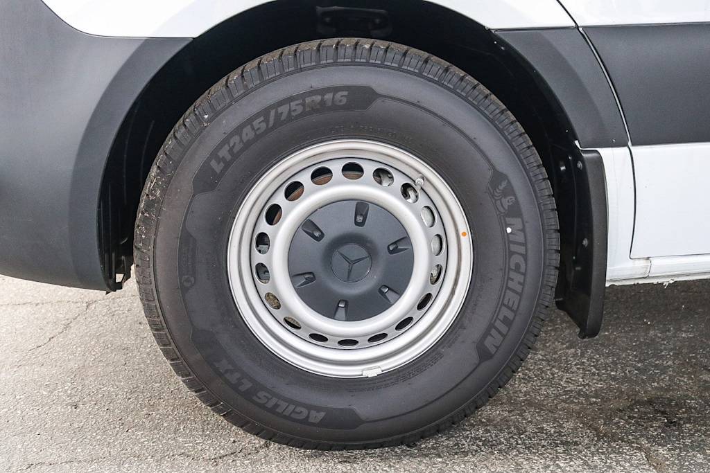 Thumbnail: 2024 Mercedes-Benz eSprinter - 19