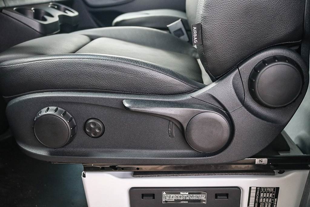 Thumbnail: 2024 Mercedes-Benz eSprinter - 21