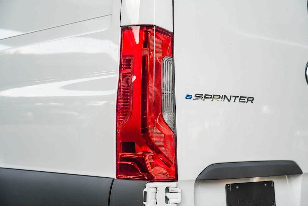 Thumbnail: 2025 Mercedes-Benz eSprinter - 19