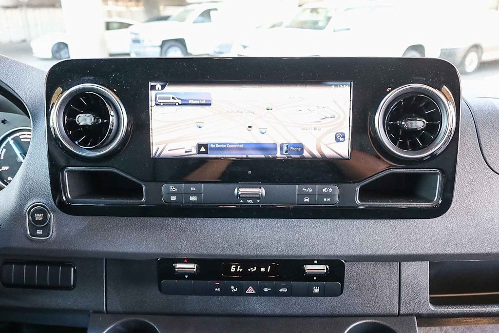 Thumbnail: 2024 Mercedes-Benz eSprinter - 12