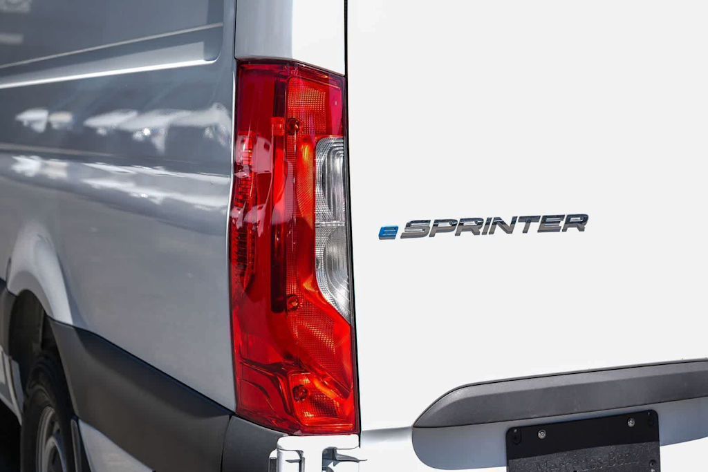 Thumbnail: 2025 Mercedes-Benz eSprinter - 20