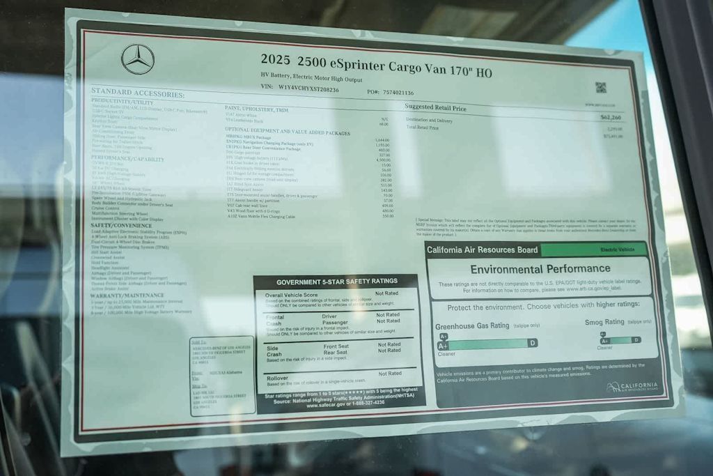 Thumbnail: 2025 Mercedes-Benz eSprinter - 35