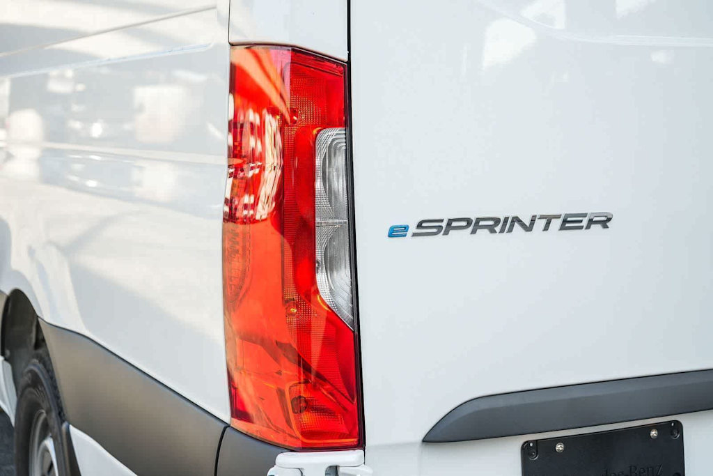 Thumbnail: 2025 Mercedes-Benz eSprinter - 5