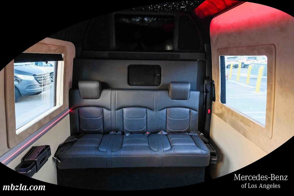 Thumbnail: 2024 Mercedes-Benz Sprinter - 10