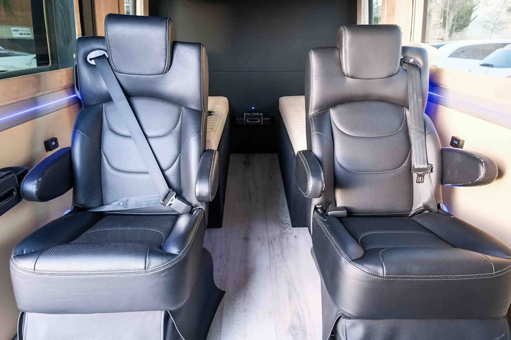 Thumbnail: 2024 Mercedes-Benz Sprinter - 12