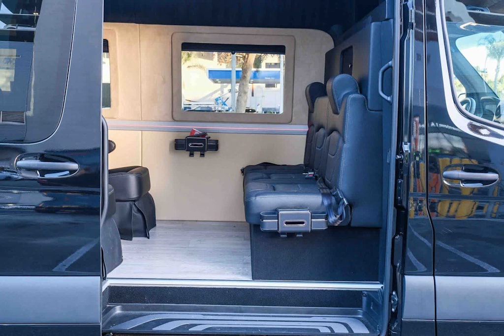 Thumbnail: 2024 Mercedes-Benz Sprinter - 31
