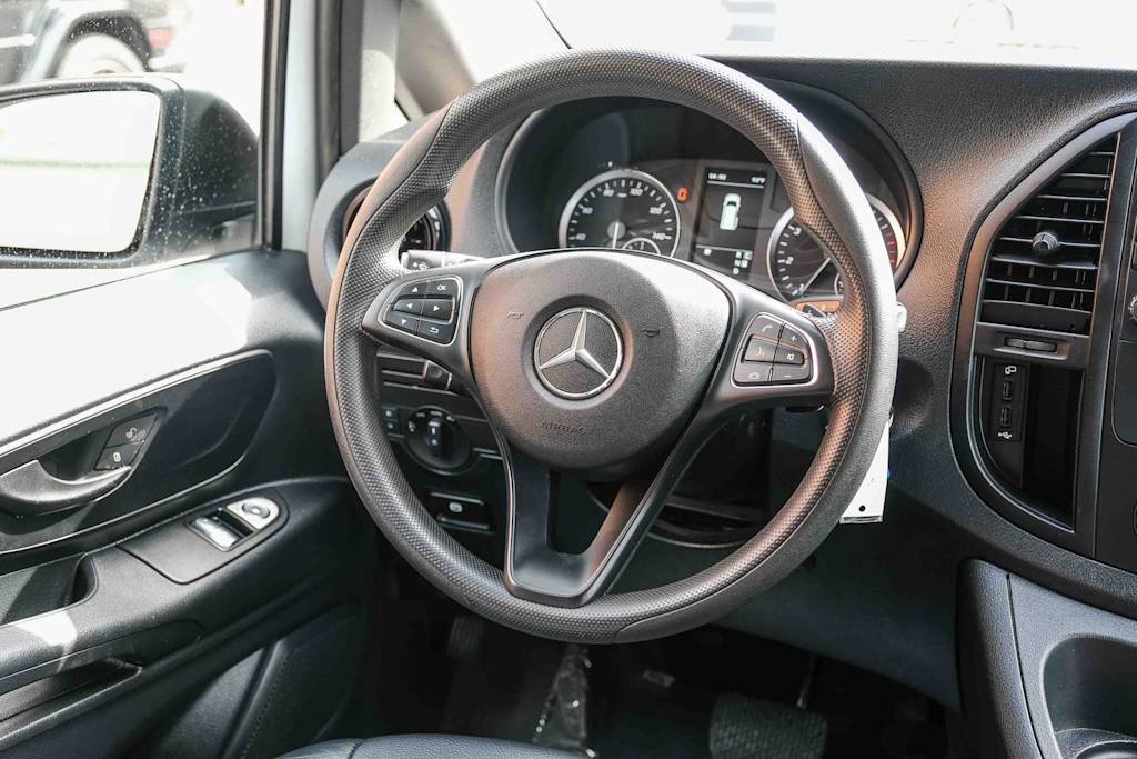 Thumbnail: 2023 Mercedes-Benz Metris - 10