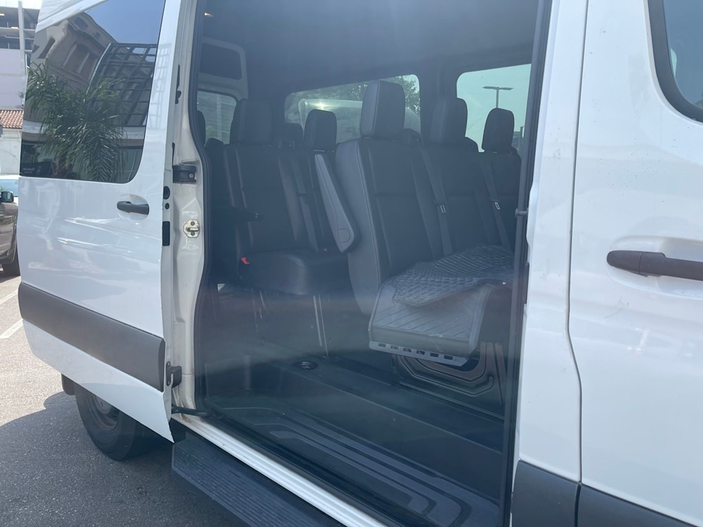 Thumbnail: 2020 Mercedes-Benz Sprinter - 3