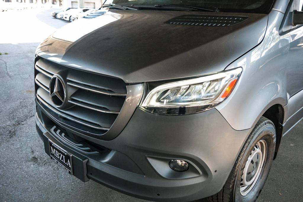 Thumbnail: 2024 Mercedes-Benz Sprinter - 23