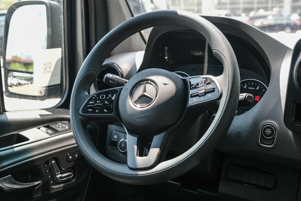 Thumbnail: 2024 Mercedes-Benz Sprinter - 7