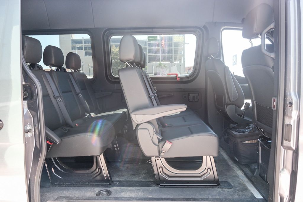 Thumbnail: 2024 Mercedes-Benz Sprinter - 10