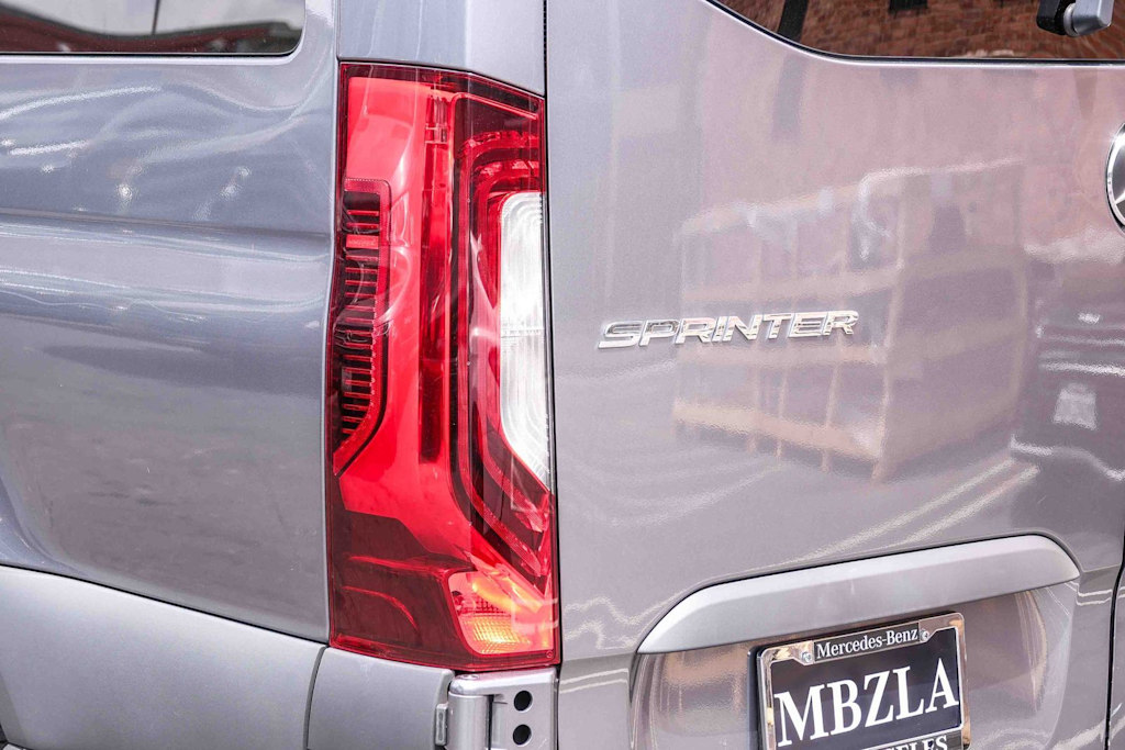 Thumbnail: 2024 Mercedes-Benz Sprinter - 19