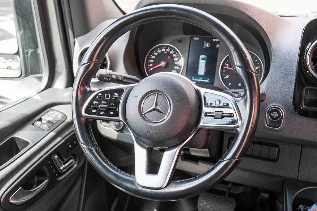 Thumbnail: 2024 Mercedes-Benz Sprinter - 9