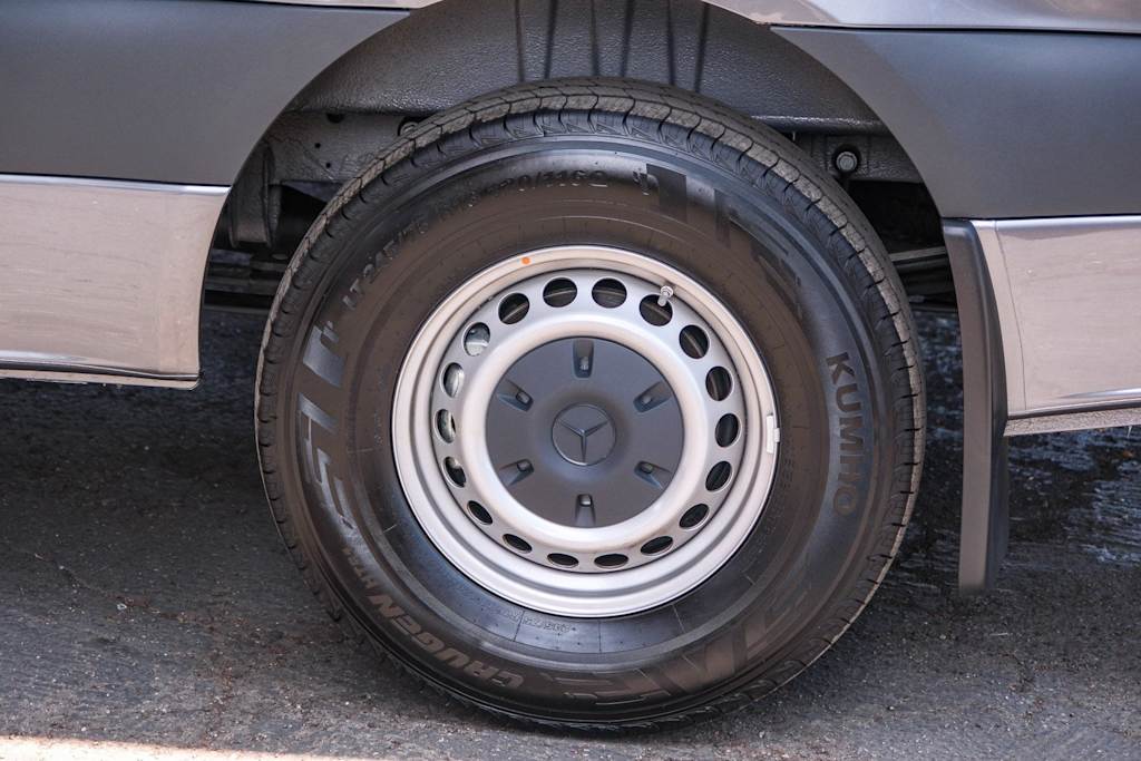 Thumbnail: 2024 Mercedes-Benz Sprinter - 5