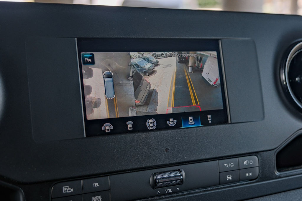 Thumbnail: 2024 Mercedes-Benz Sprinter - 27