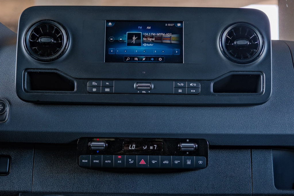 Thumbnail: 2024 Mercedes-Benz Sprinter - 11