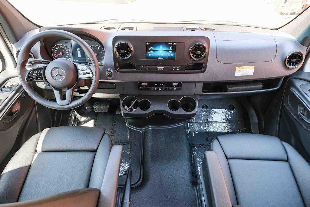 Thumbnail: 2024 Mercedes-Benz Sprinter - 2