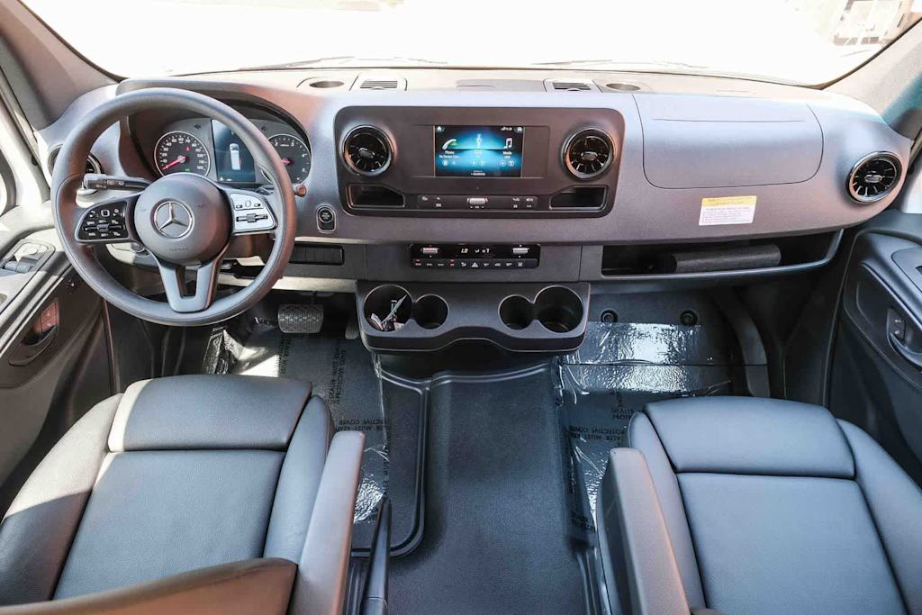 Thumbnail: 2024 Mercedes-Benz Sprinter - 2
