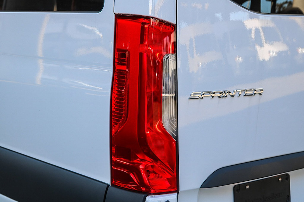 2025 Mercedes-Benz Sprinter 2500 20