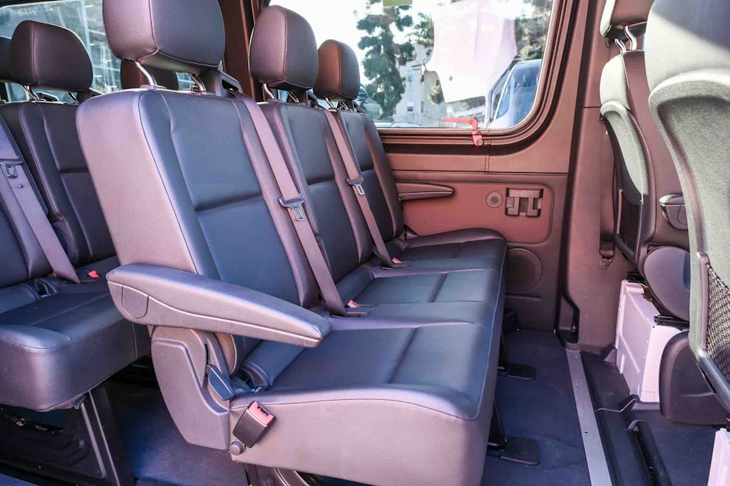 Thumbnail: 2024 Mercedes-Benz Sprinter - 25