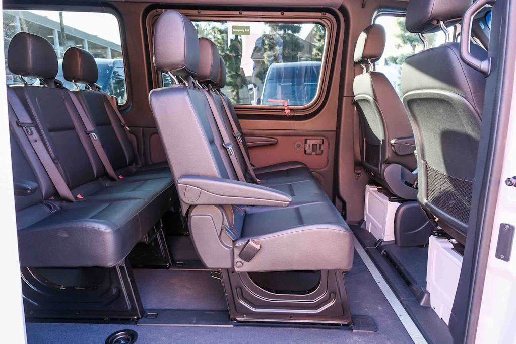 Thumbnail: 2024 Mercedes-Benz Sprinter - 10