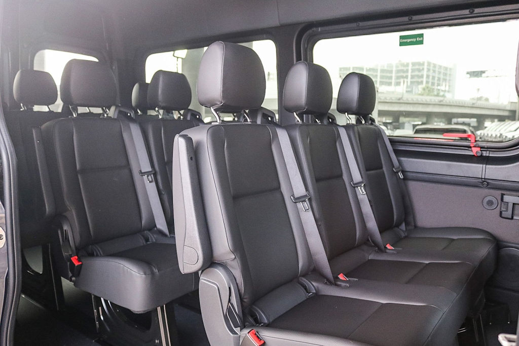 Thumbnail: 2025 Mercedes-Benz Sprinter - 12