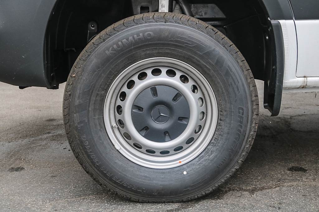 Thumbnail: 2025 Mercedes-Benz Sprinter - 22