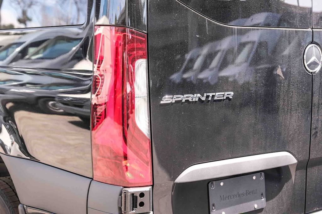 Thumbnail: 2026 Mercedes-Benz Sprinter - 20